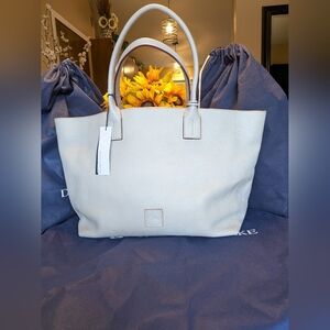 Dooney & Bourke Cream Leather Tote Bag